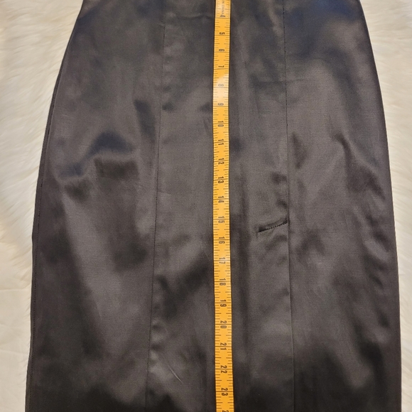 Le Chateau pencil skirt - Picture 5 of 5